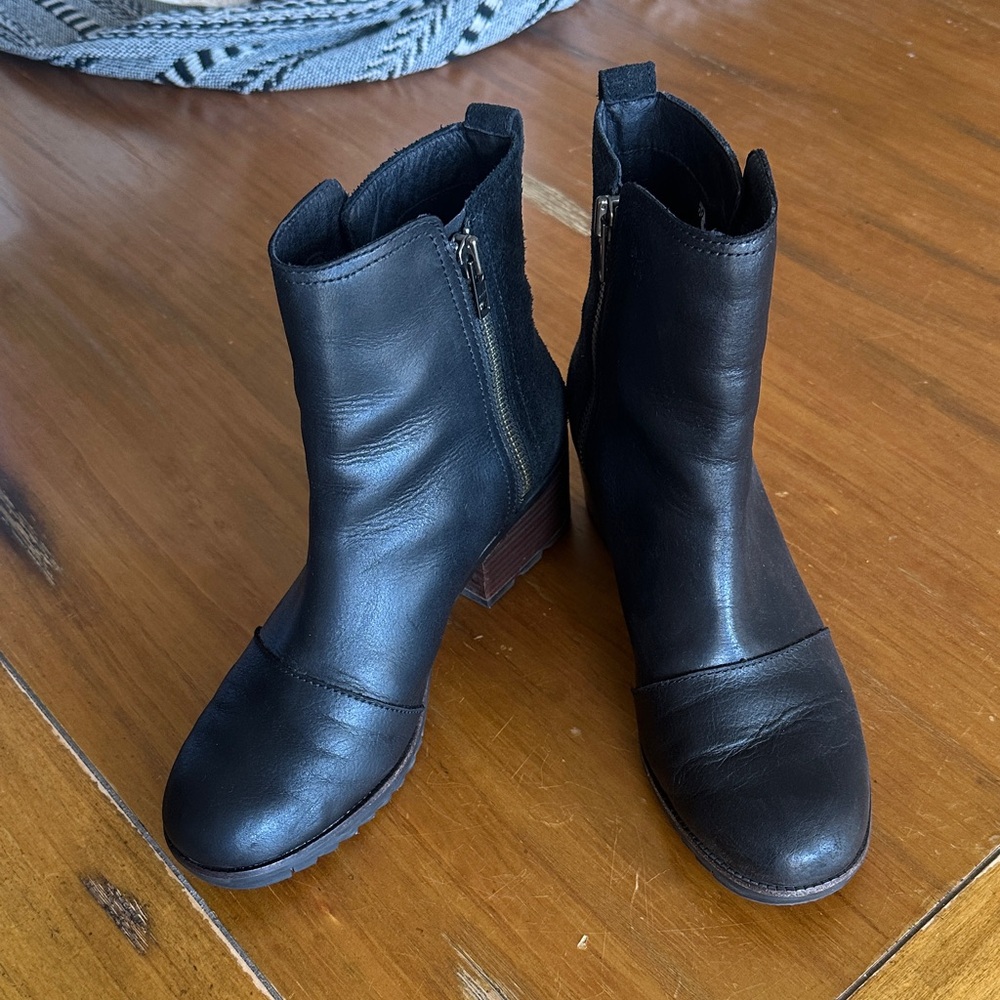 Sorel Cate Bootie,  Black Leather Heeled Ankle Boot